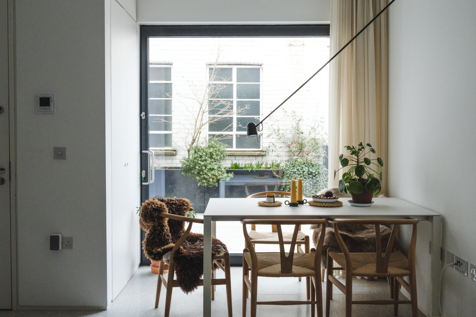 Chance-Street-vPPR-Architects-Aucoot-Architect-designed-flat