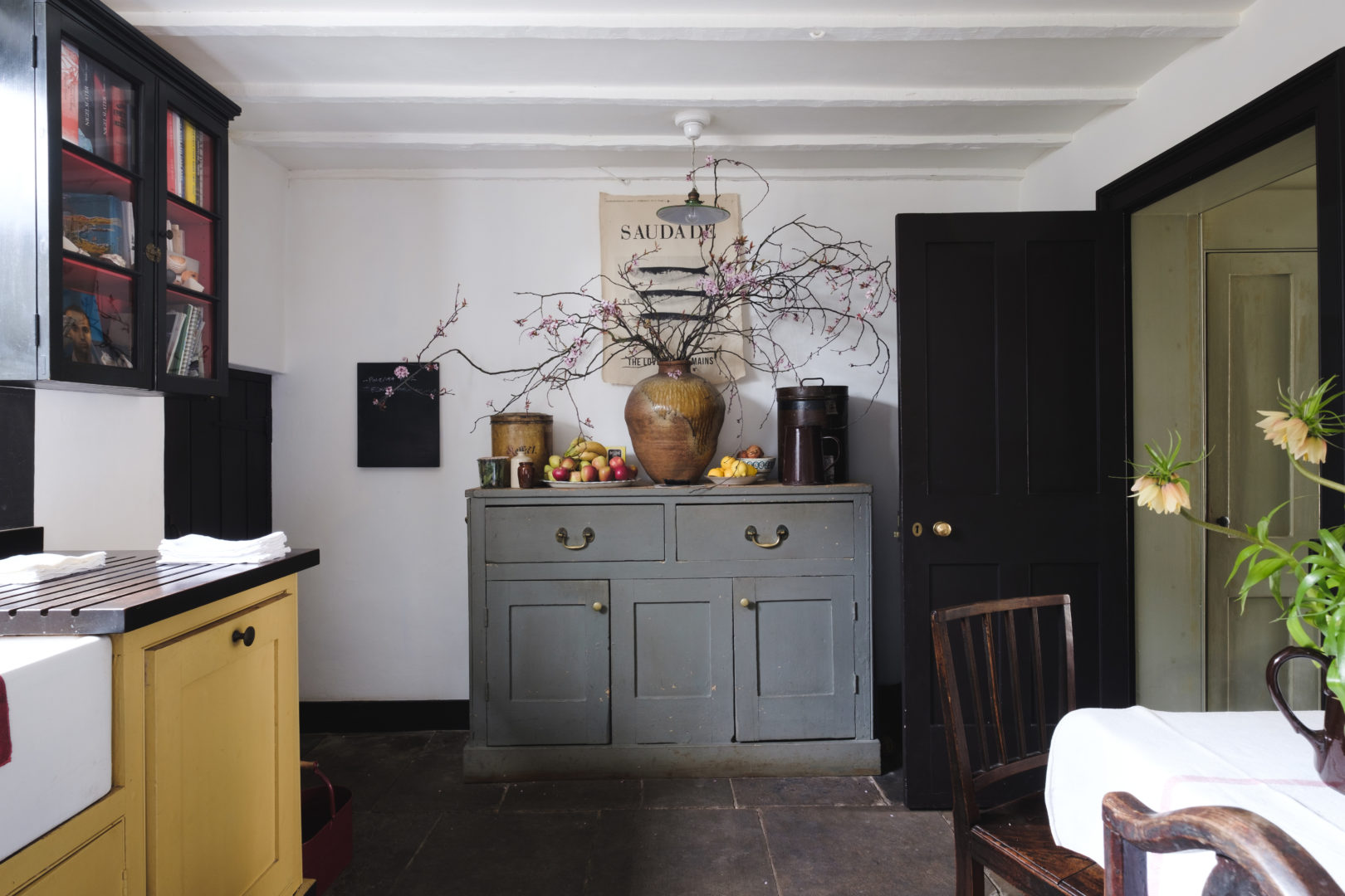 Pedro da Costa Felgueiras - Georgian House Renovation - Varden Street - Aucoot - Kitchen with fireplace