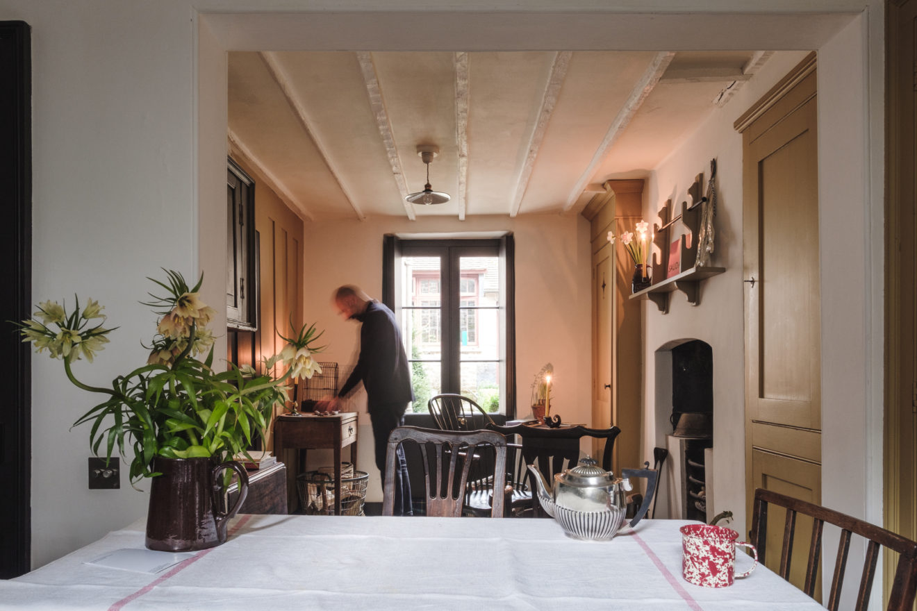 Pedro da Costa Felgueiras - Georgian House Renovation - Varden Street - Aucoot - Kitchen with fireplace