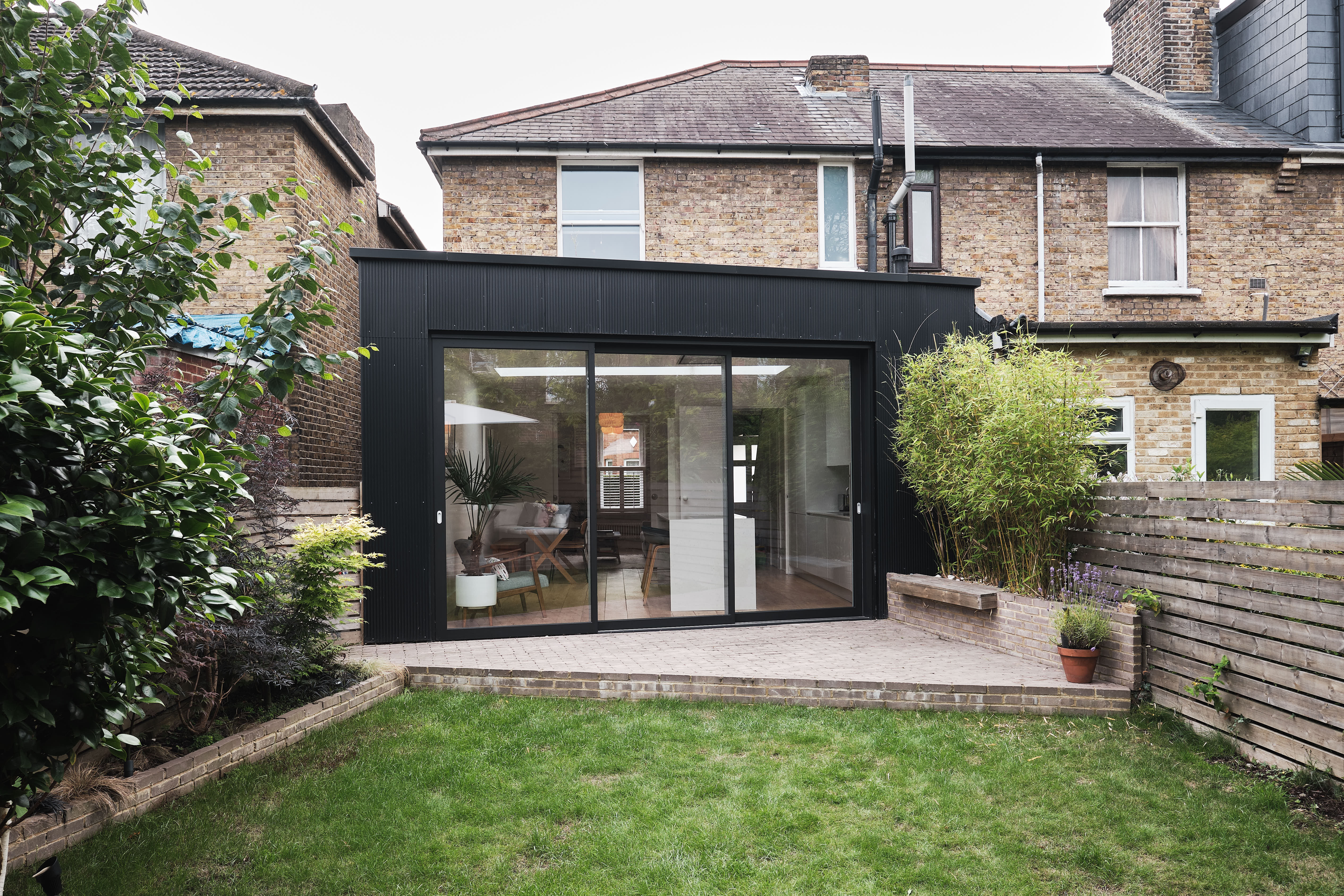 Elphinstone-Road-Aucoot-DeDraft-Architects-Modern-House-Extension-by-John-McDavid-Warner-Estate-Walthamstow