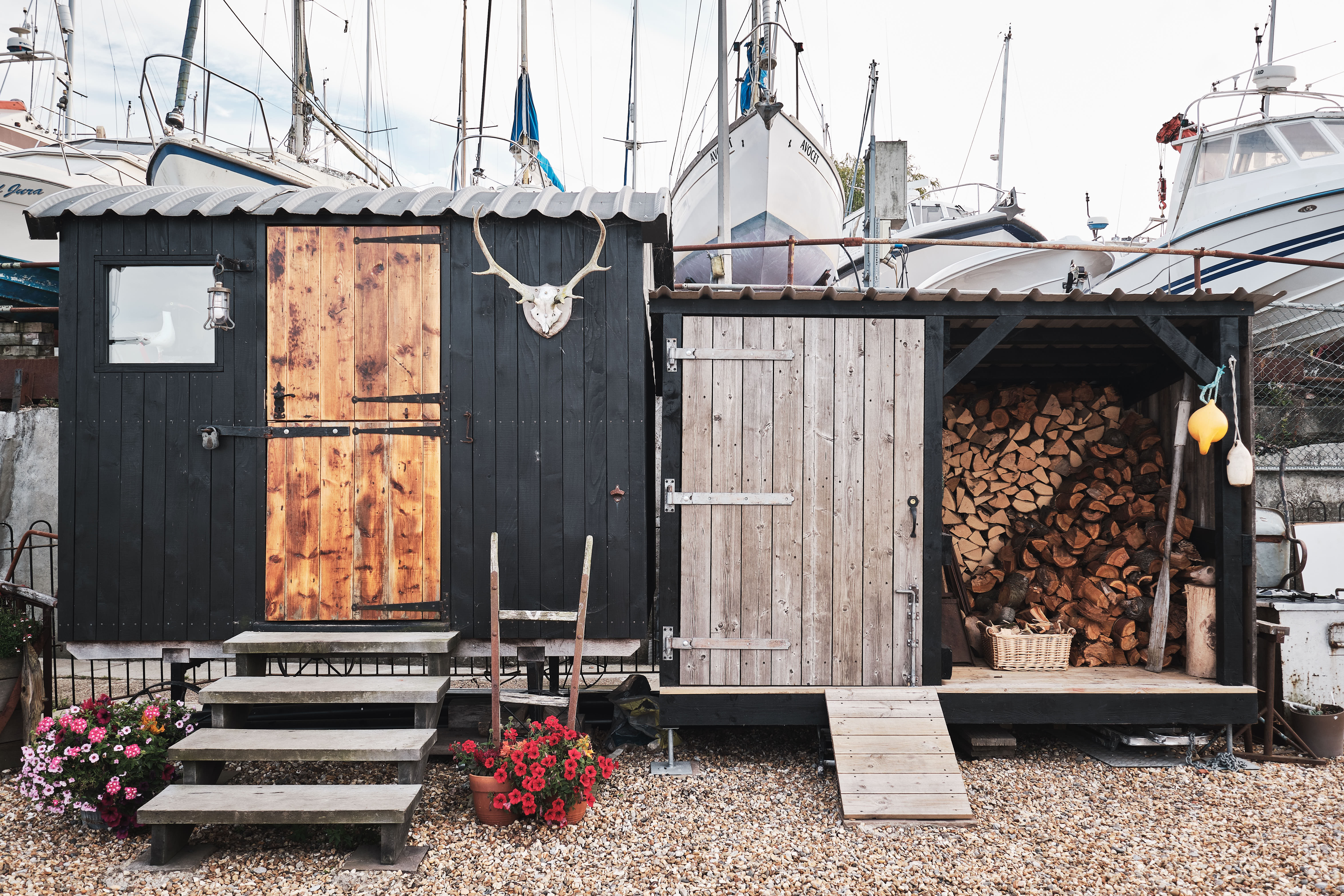 Aucoot - Liverpool 91 - House Boat for sale - Shepherds Hut and Wood Store