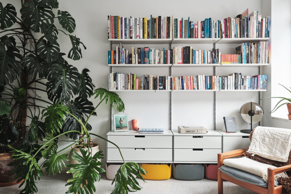 Aucoot-Chance-Street-and-Redchurch-Street-vPPR-Architects-Vitsoe-shelving