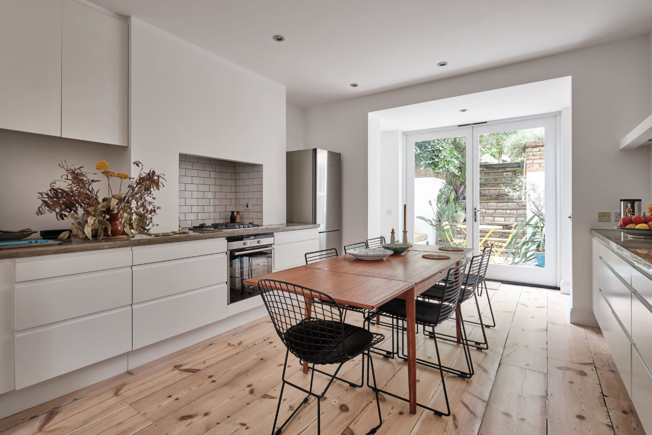 Richmond-Road-London-Fields-Aucoot-Victorian-house-basement-flat-modern-refurbishment