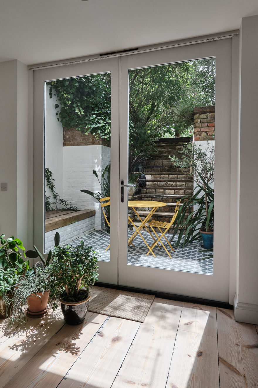 Richmond-Road-Aucoot-Victorian-house-basement-flat-refurbishment