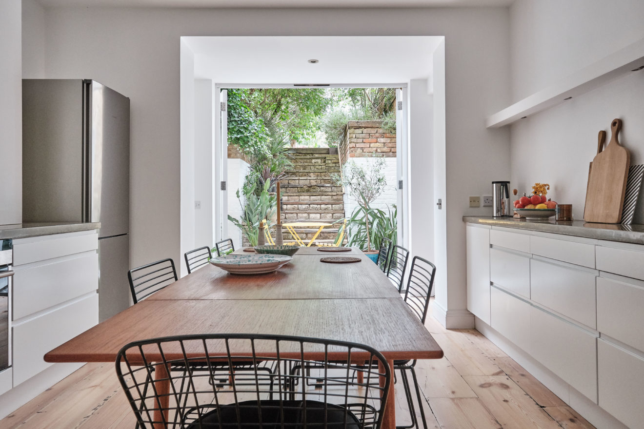 Richmond-Road-London-Fields-Aucoot-Victorian-house-basement-flat-modern-refurbishment