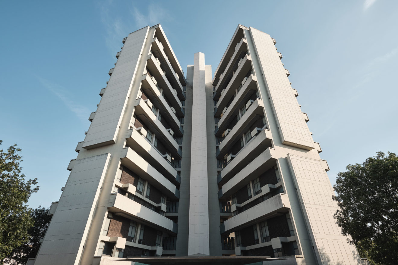 Keeling-House-Water-Tank-Denys-Lasdun-Aucoot-Estate-Agents