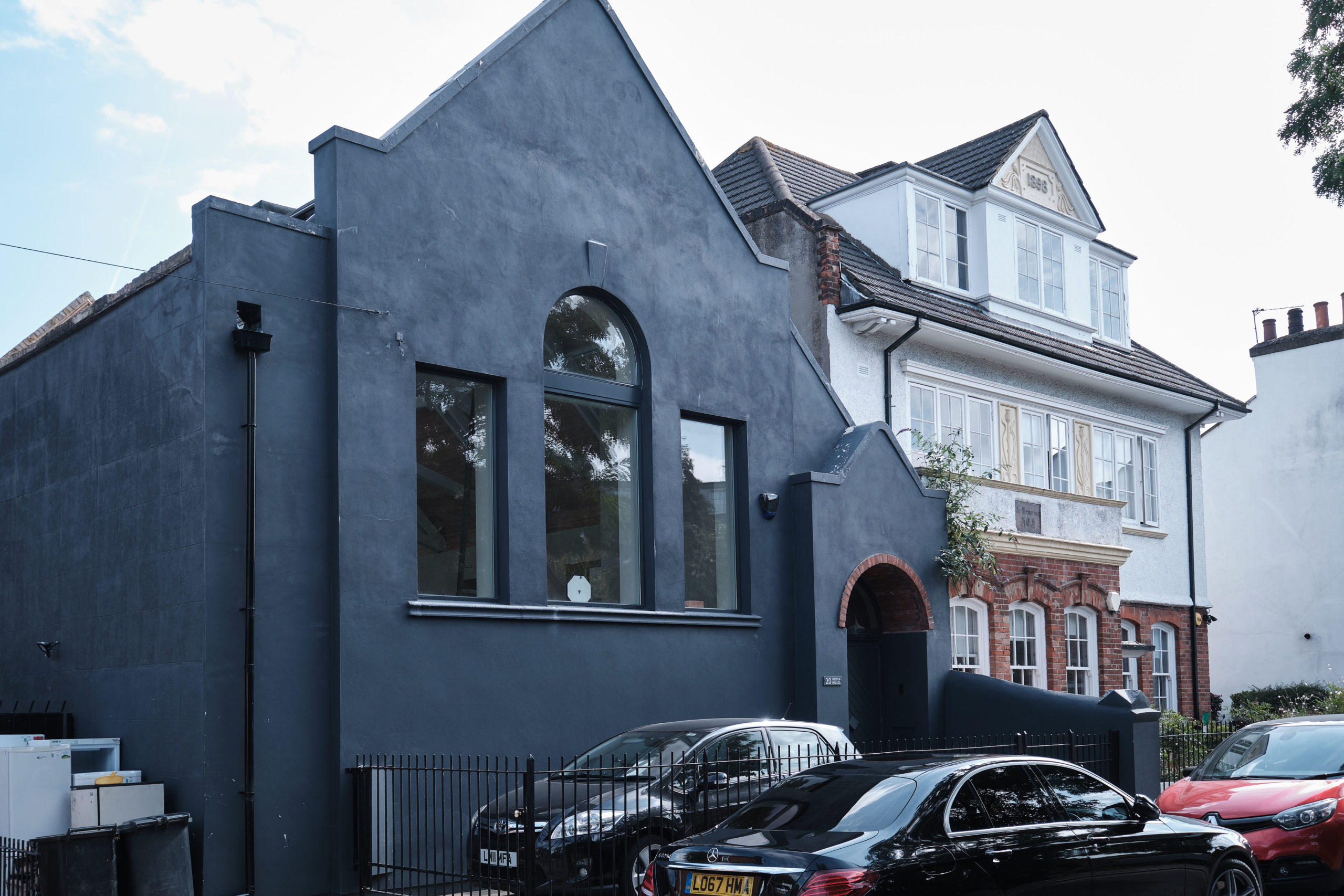 Utopia House, Watson's Street, Depford - photo by Aucoot - Alex Nikjoo Architects