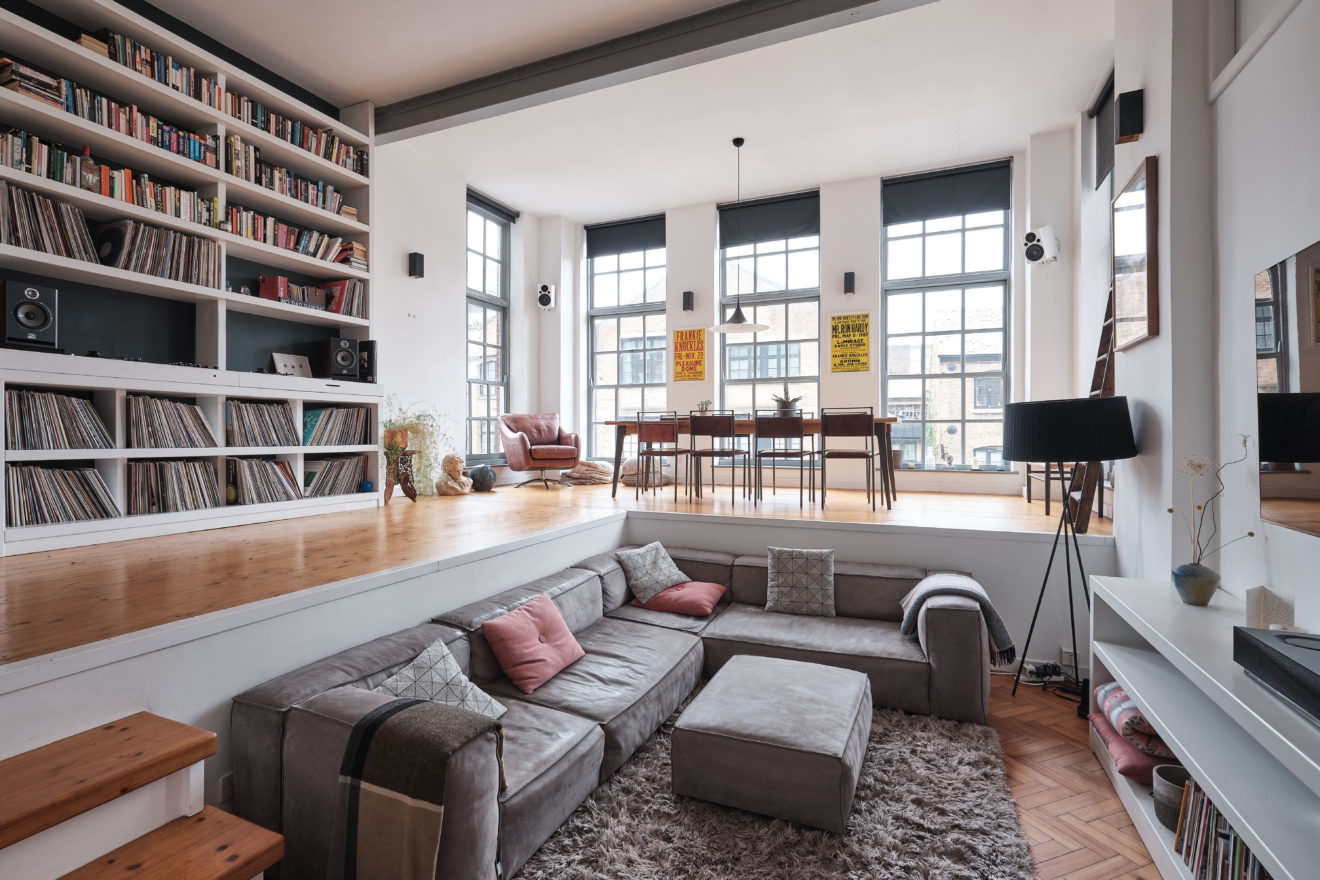 Minstrel-Court-Victorian-School-Conversion-photo-by-Aucoot-Estate-Agents