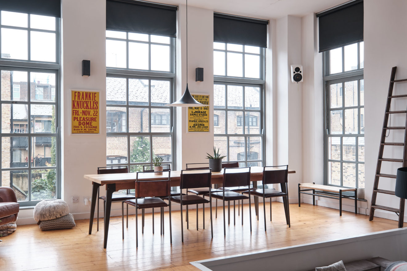 Minstrel-Court-Victorian-School-Conversion-photo-by-Aucoot-Estate-Agents