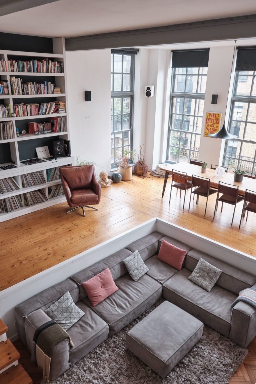 Minstrel-Court-Victorian-School-Conversion-photo-by-Aucoot-Estate-Agents