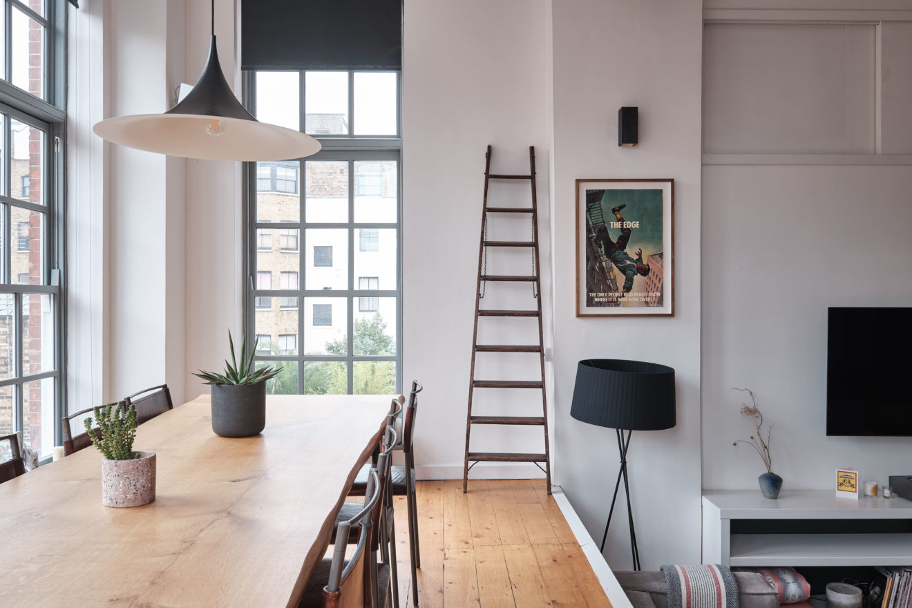 Minstrel-Court-Victorian-School-Conversion-photo-by-Aucoot-Estate-Agents