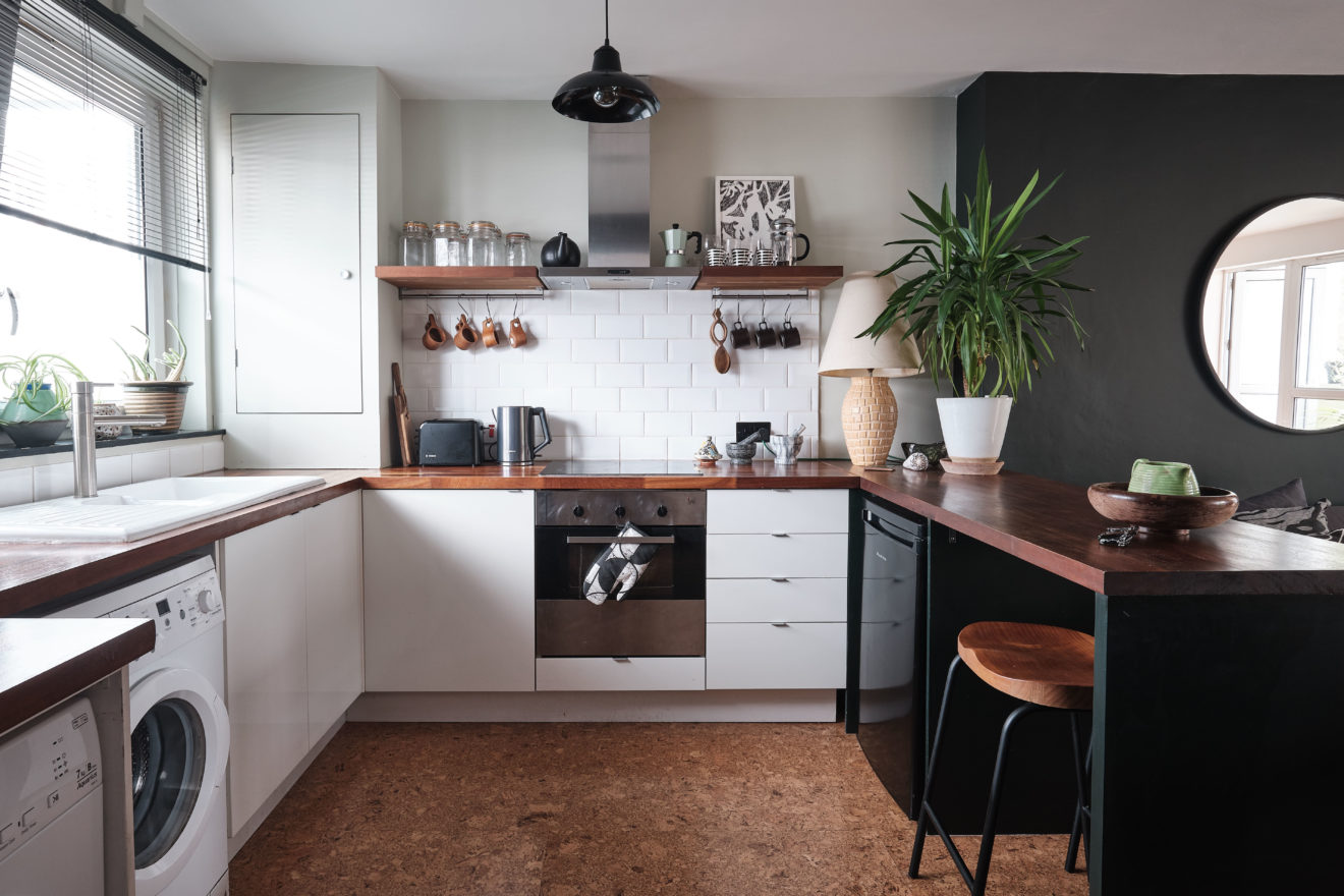 Quaker-Court-Old-Street-Flat-Interior-by-Patternity-photo-by-Aucoot-Estate-Agents-All Rights Reserved