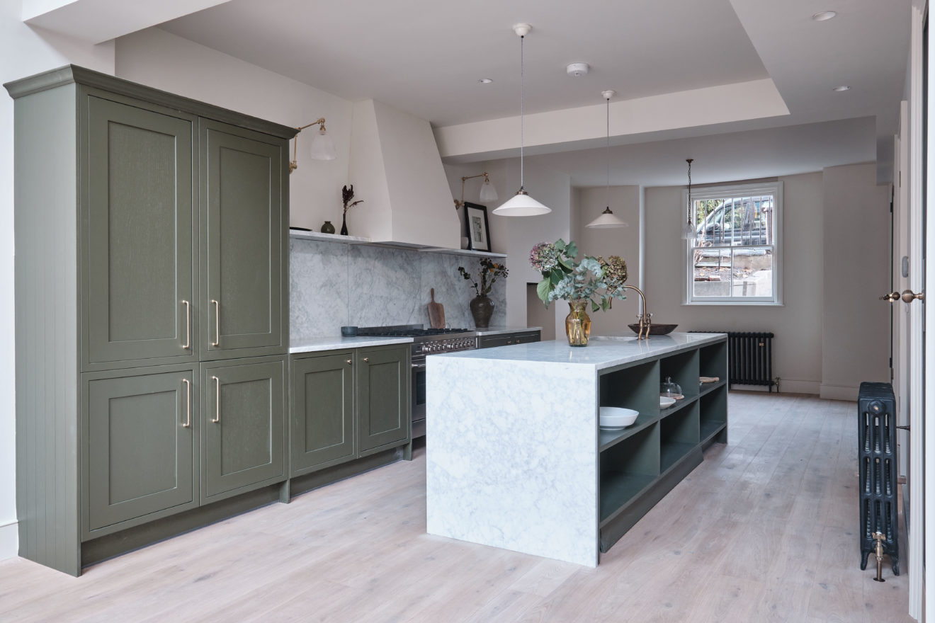 Victorian house with modern extension over looking Victoria Park London - photo by Aucoot Estate Agents