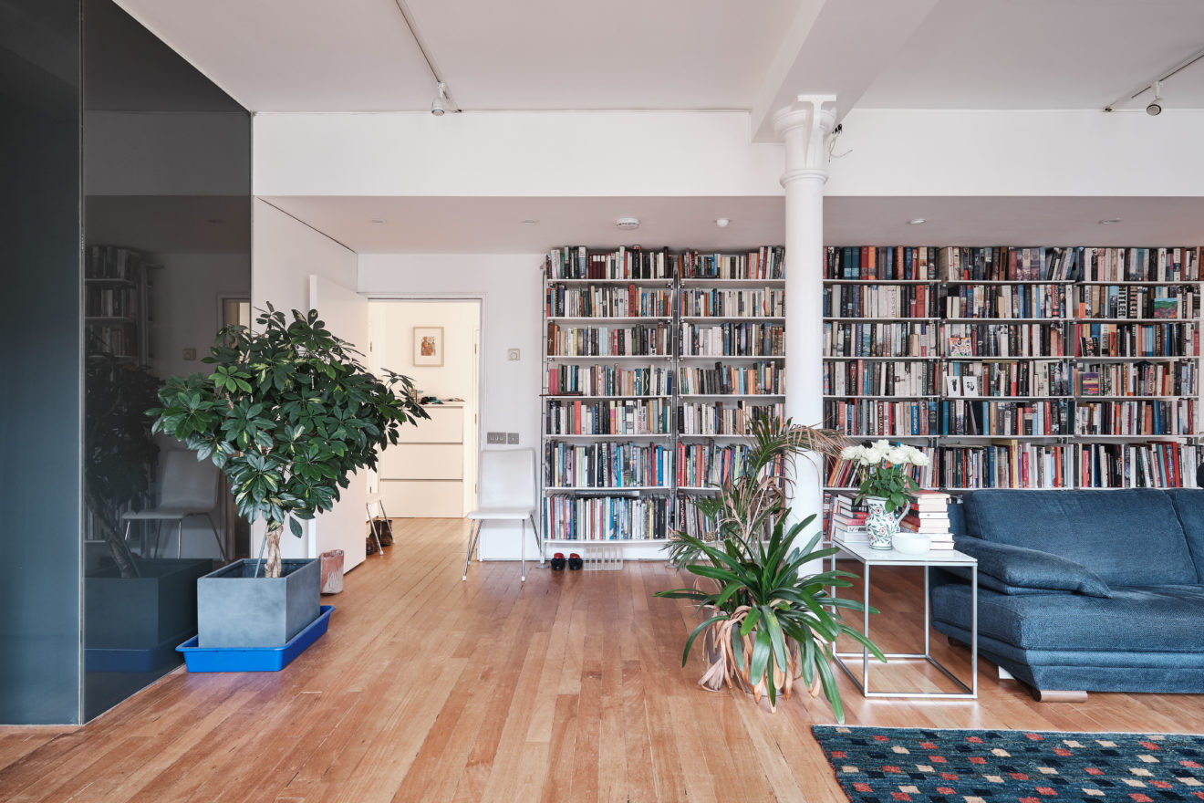 Underwood-Street-Warehouse-Conversion-exposed-brickwork-and-factory-windows-photo-by-Aucoot-Estate-Agents