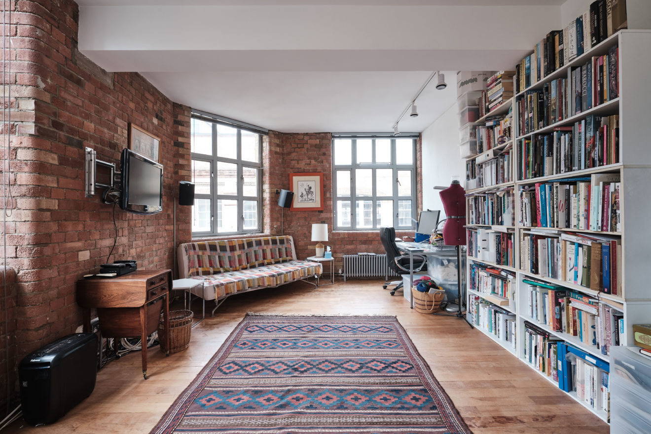 Underwood-Street-Warehouse-Conversion-exposed-brickwork-and-factory-windows-photo-by-Aucoot-Estate-Agents