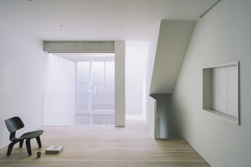 Turner-Works_Kinnerton-St_Well-St-Studio_Lorenzo-Zandri_Aucoot_Estate_Agent_Design_Directory