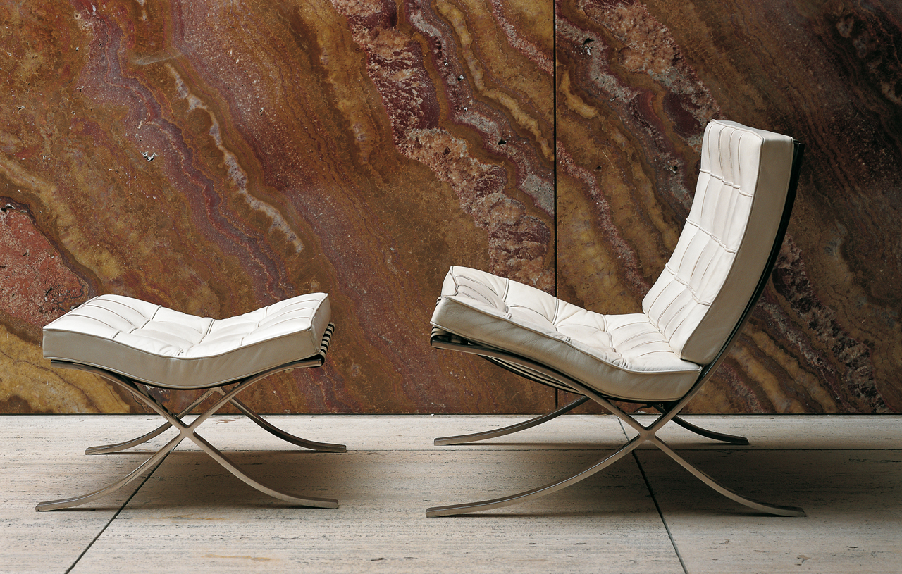 Knoll_Barcelona_Chair_Barcelona_Pavilion_Design_Classics_Aucoot