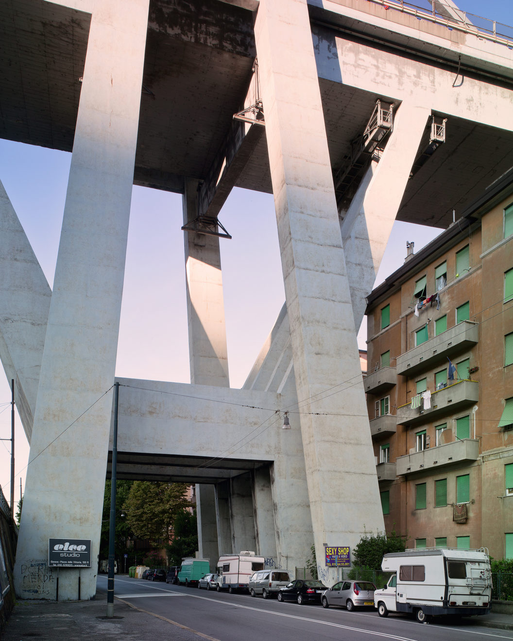 Architecture of Transit_©Sue Barr_Genova_2_CF008691 - Aucoot Estate Agent