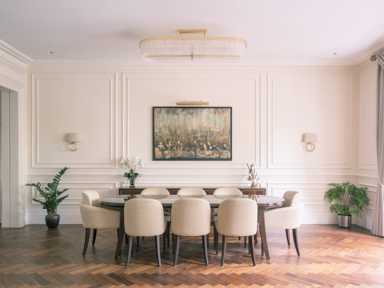 Hans Town Apartment, Knightsbridge by Rodic Davidson Architects for Aucoot Estate Agents Design Directory.