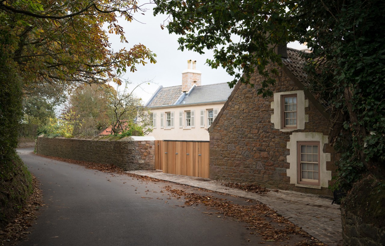 Norman-Prahm Architects House in St John. Aucoot Estate Agents. Photograph by Johnny Barrington.