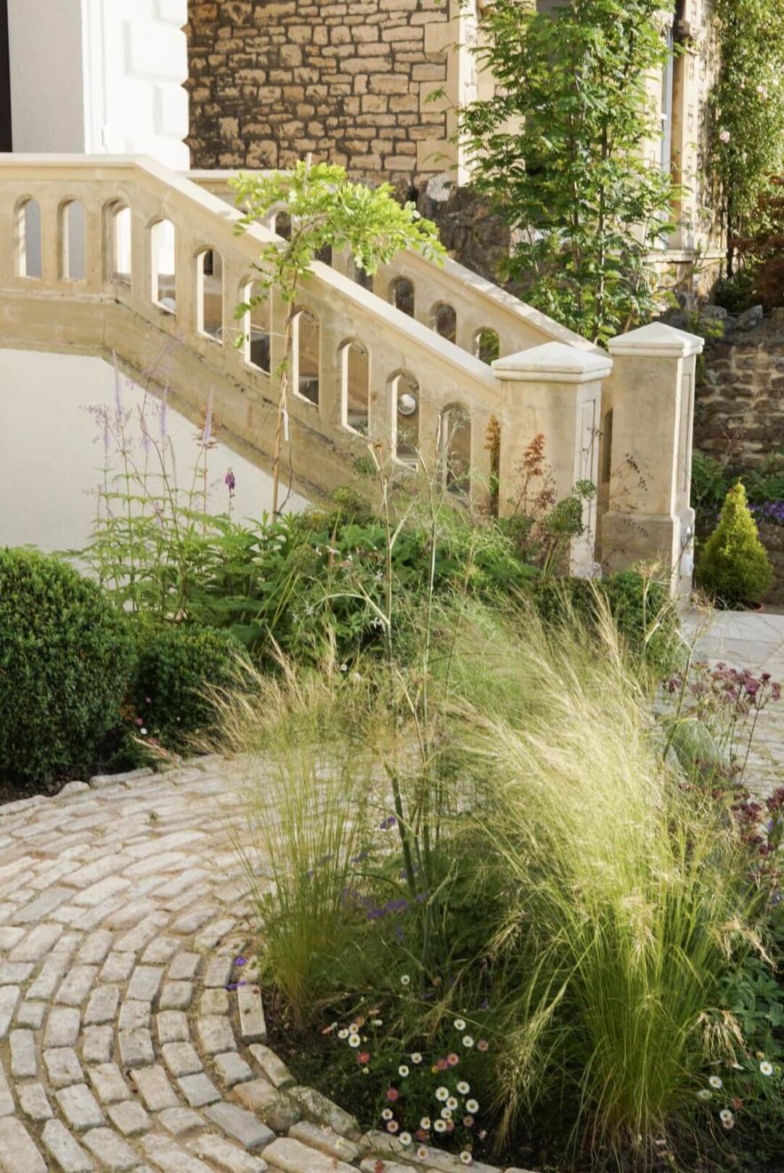 Garden by Artisan Landscapes - Aucoot Estate Agents