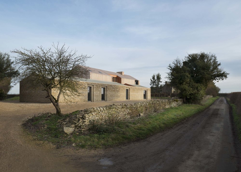 Bureau de Change Architects - Long House Cotswolds - Gilbert McCarragher - Aucoot Estate Agents