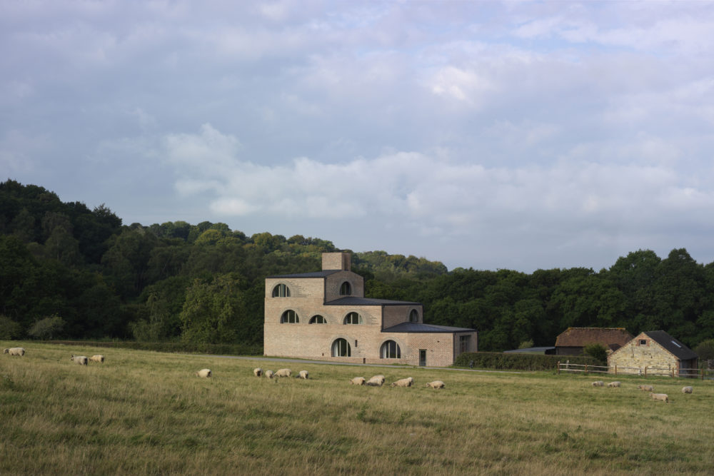 Nithurst Farm - Adam Richards Architects - Brotherton Lock - Aucoot Estate Agents