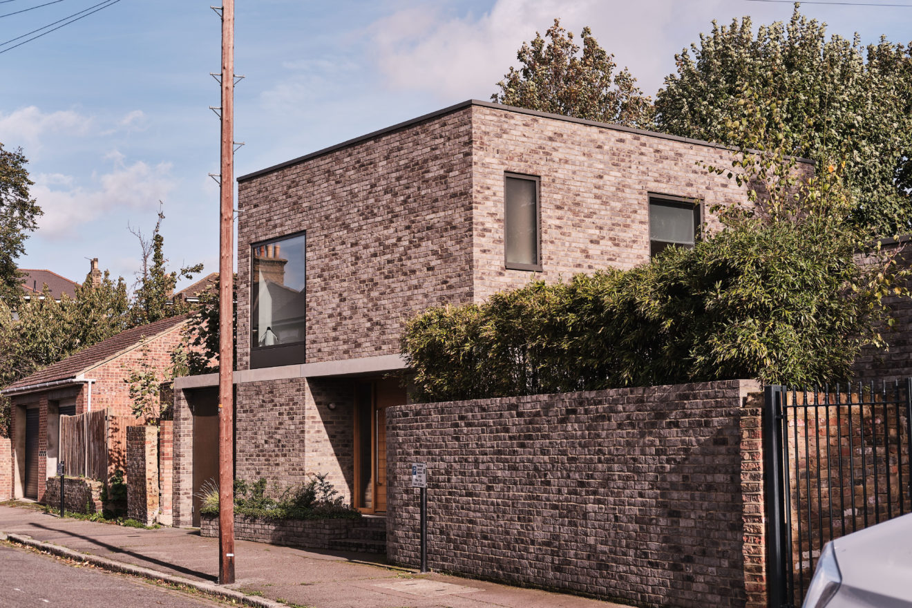 Weardale Road-31 44 Architects-Modern House in South London-Aucoot