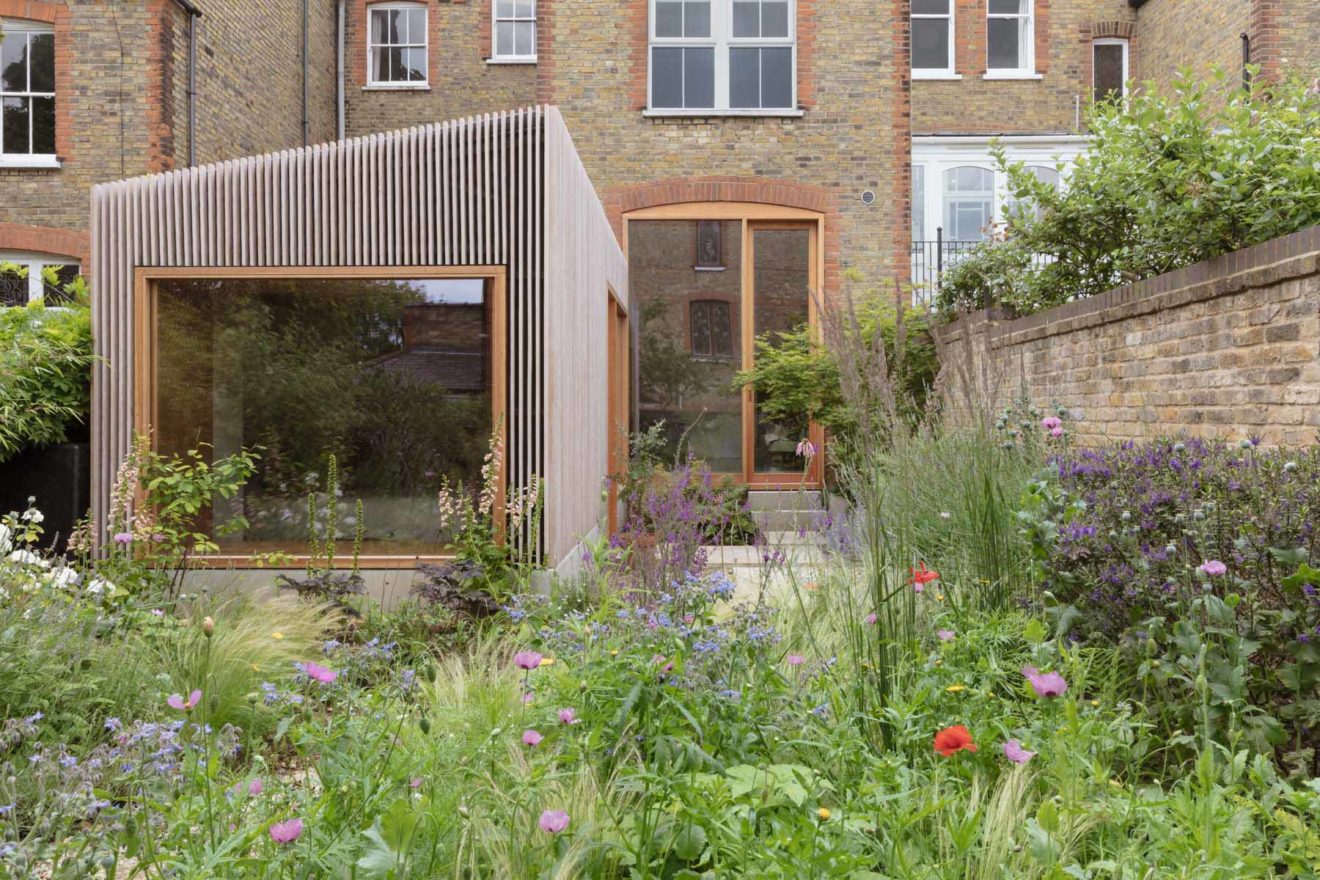 Christian-Bailey-Architects-Douglas-Fir-House-Aucoot-Journal-Modern-House-Extension