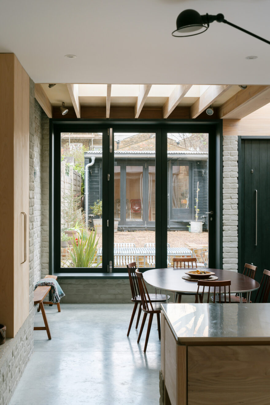 Magpie-House-by-DGN-Architects-shot-by-Tim-Crocker-Aucoot-Journal-Modern-house-extension-in-East-London