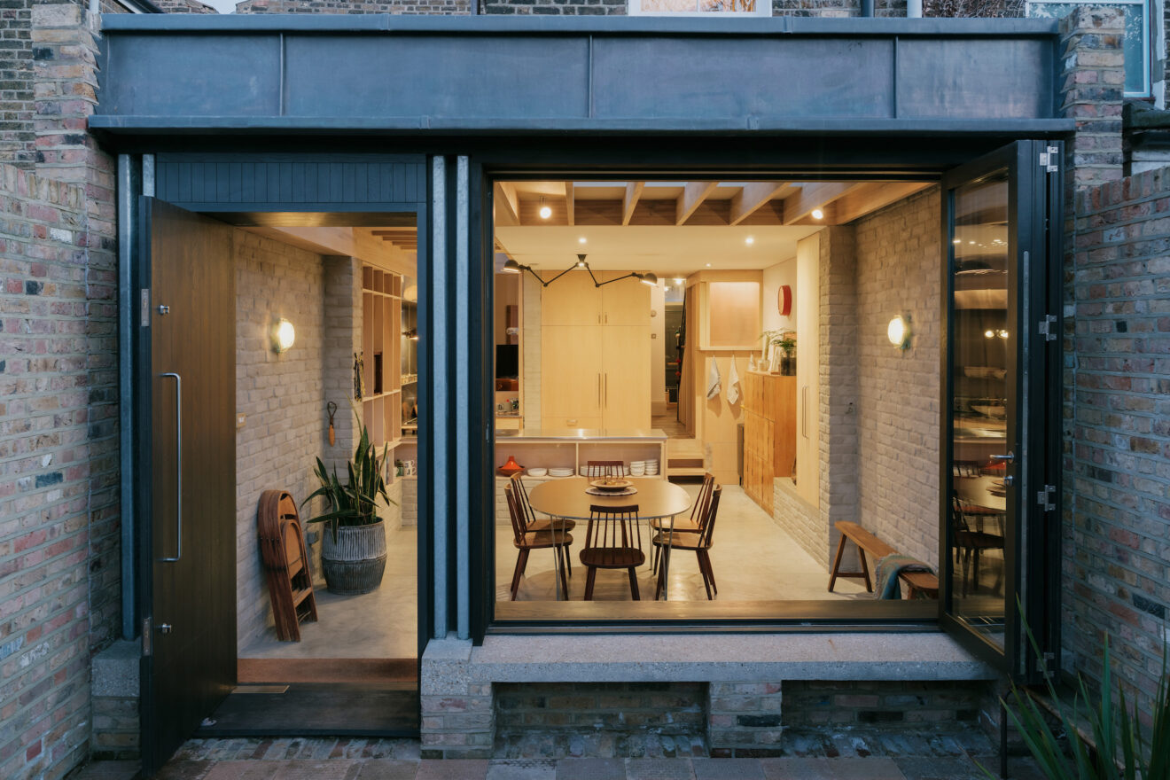 Magpie-House-by-DGN-Architects-shot-by-Tim-Crocker-Aucoot-Journal-Modern-house-extension-in-East-London